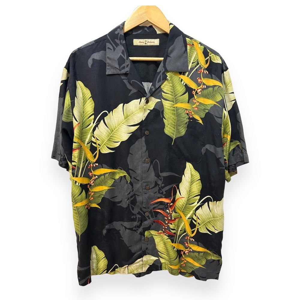 Tommy Bahama Silk Hawaiian Short Sleeve Button Up Casual Vacation Resortwear M